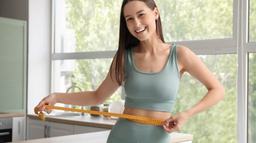 Avaliar o percentual de gordura corporal é essencial para quem busca saúde (Imagem: Pixel-Shot | Shutterstock)
