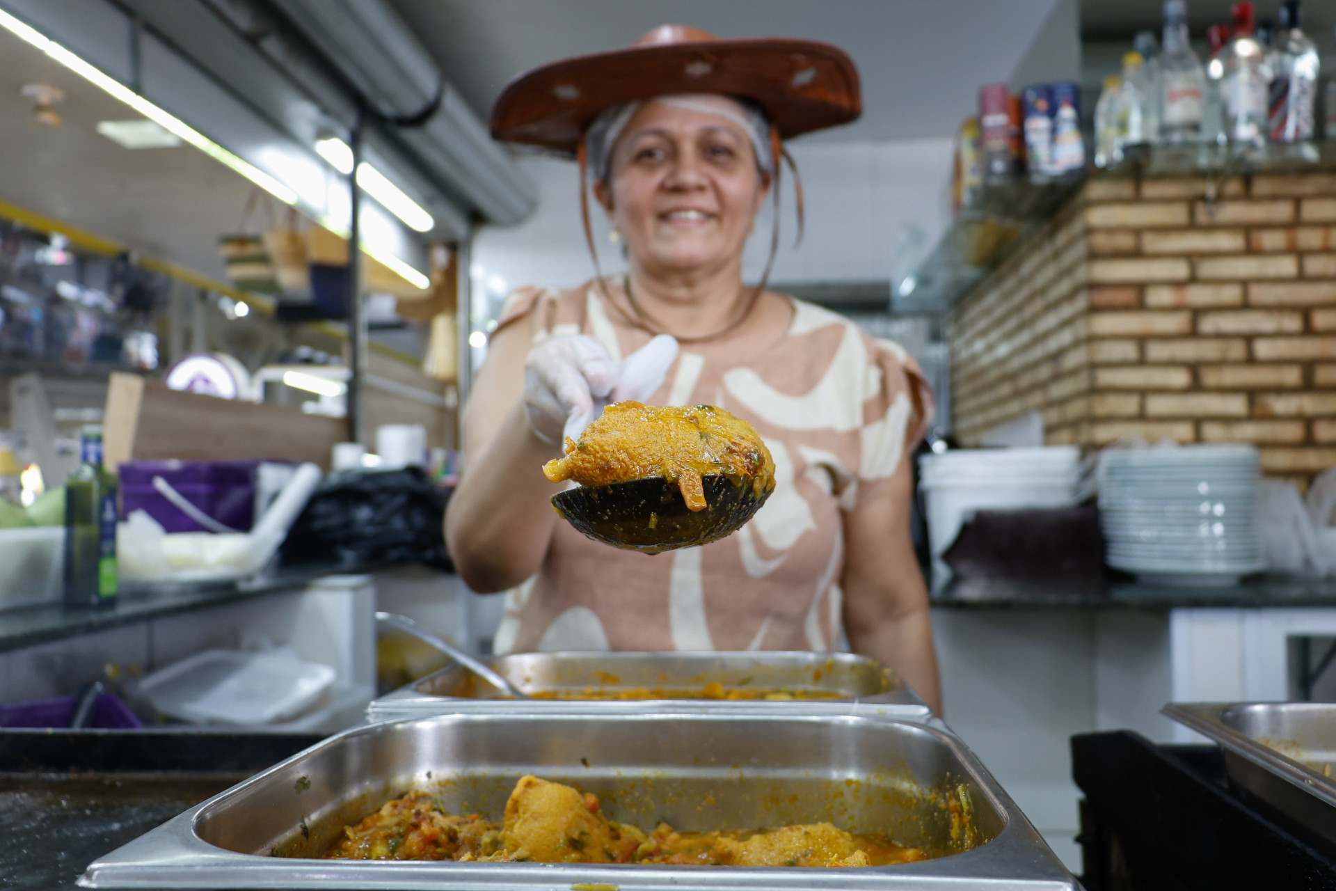 Sônia Brasileiro, 57, comerciante