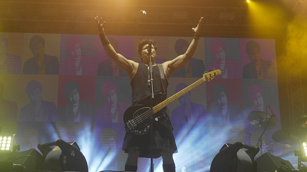 O primeiro álbum solo de Paulo Ricardo foi lançado em 1989. Atualmente, está com a turnê Paulo Ricardo XL, em comemoração a seus 40 anos de carreira.

