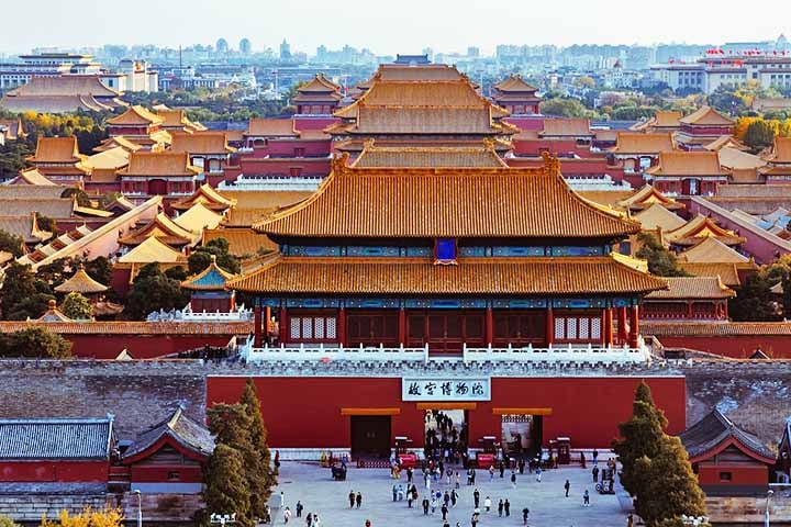 Cidade Proibida - Localizada no centro de Pequim, foi por quase cinco séculos a residência do Imperador - da Dinastia Ming até a Dinastia Qing. 
