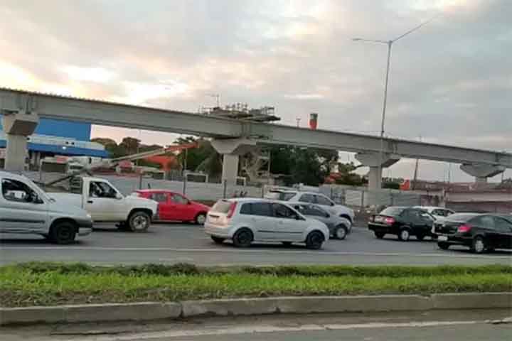 Essa é uma ação imprescindível, pois conscientiza, modifica comportamentos, promove a cidadania, previne e reduz acidentes. Entre as atividades, estão jogos, dramatização, debates, vídeos e campanhas.