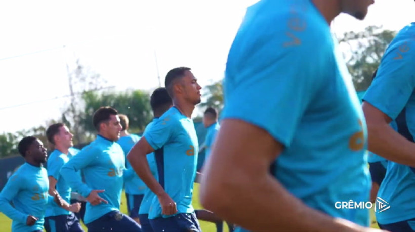 Elenco gremista se reapresenta para uma semana cheia de trabalho