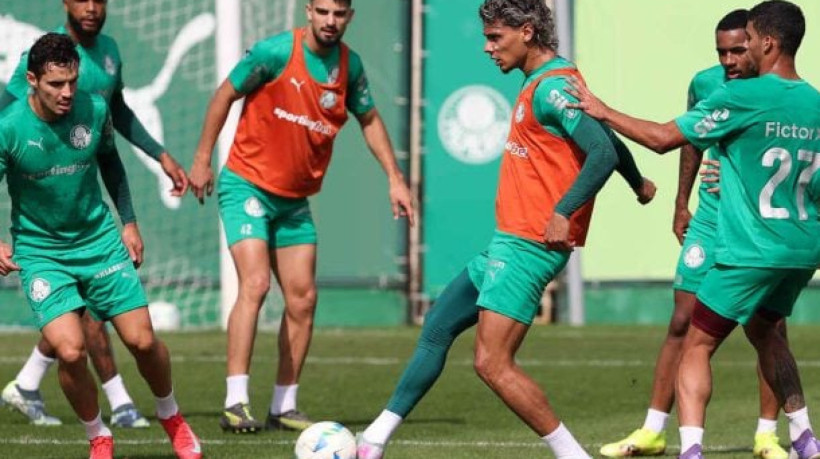 Abel Ferreira precisa ajustar todos os setores do time até o dia 15 de junho, quando estreia diante do Porto