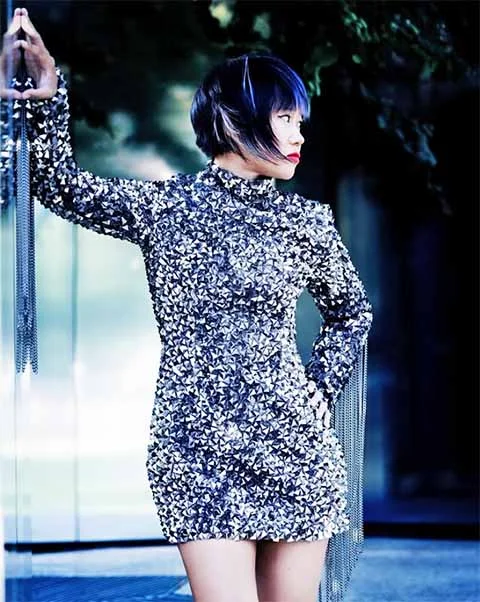 Ela também é uma das embaixadoras da Rolex, famosa empresa suíça de relógios de luxo. Wang tem contrato com a Deutsche Grammophon, renomada gravadora de música clássica alemã.
