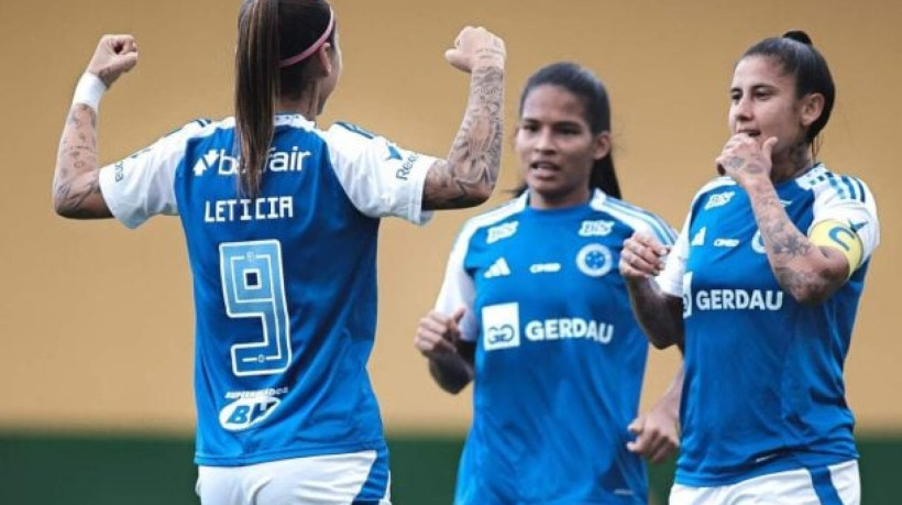 Time mineiro não toma conhecimento do adversário, goleia em seus domínios e mantém a liderança do Campeonato brasileiro