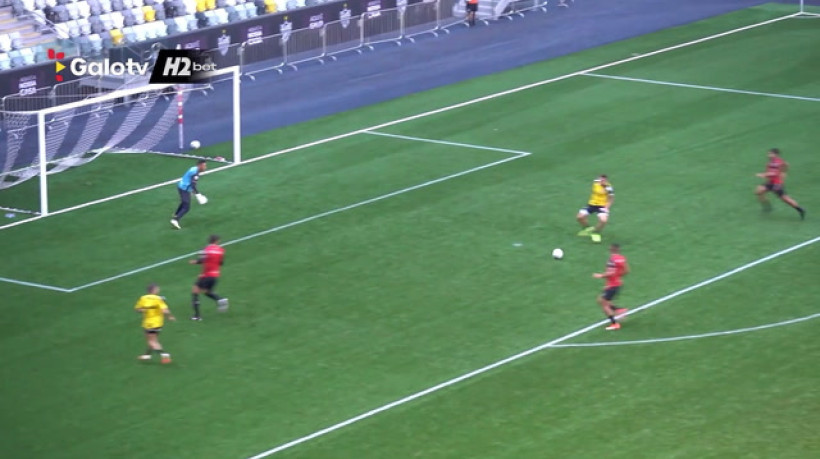 Atlético-MG goleia Paulista em jogo-treino