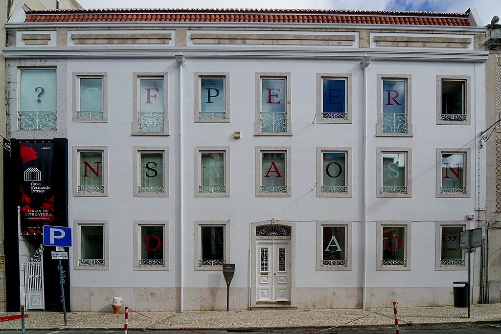 A carta conta no acervo da biblioteca da Casa Fernando Pessoa, em Lisboa, capital de Portugal. 
