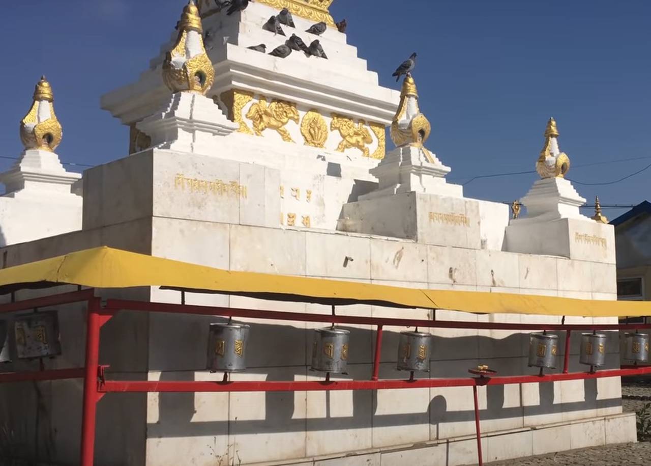 Um país com muita história e tradições, a Mongólia se tornou independente em 1206. Fica localizada entre a China e a Rússia. 