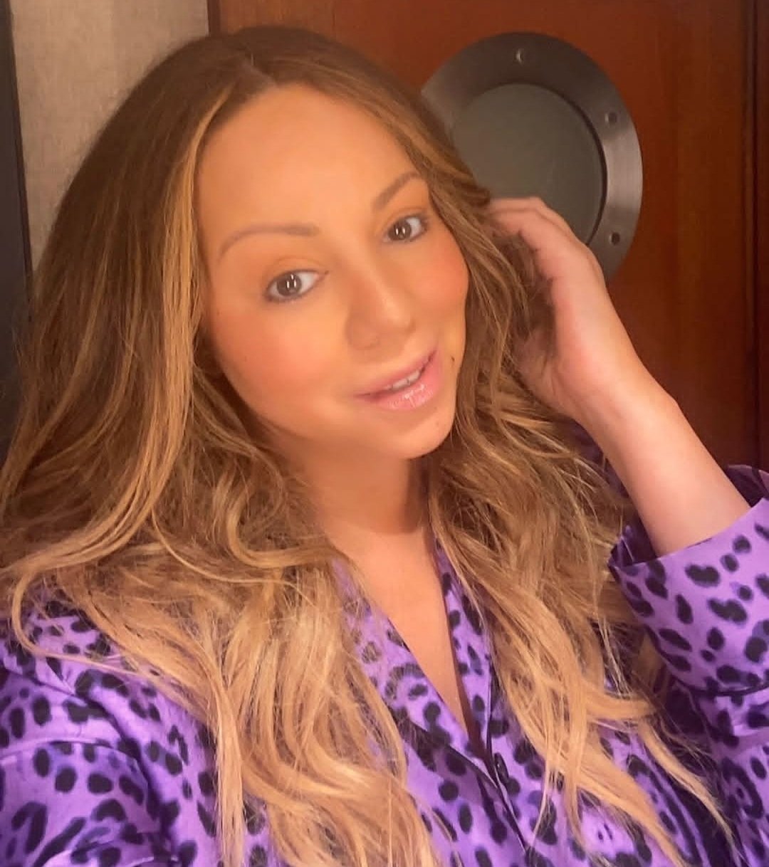 Na ocasião, Mariah foi franca ao abordar suas batalhas contra o transtorno bipolar e a depressão, e compartilhou publicamente sua trajetória de recuperação.