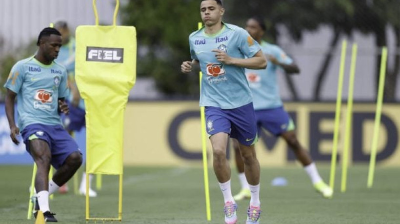 Lateral acredita que o Brasil pode voltar aos trilhos com o italiano, mas os atletas também precisam ajudar o treinador