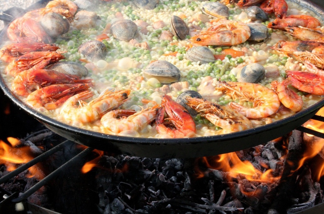 Assim, a proteína representa um componente nutricional de potencial relevância para o crescimento e desenvolvimento dos camarões. Ela é crucial para processos como síntese muscular, regeneração celular e desempenho metabólico