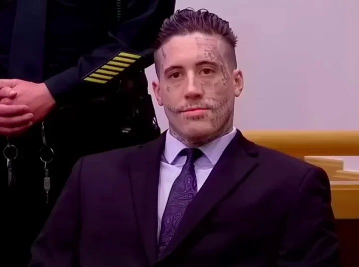 Um ex-colega, que preferiu não se identificar, descreveu Wilson como um jovem problemático. Outro colega relatou que, ainda na adolescência, ele chegou a roubar o carro de seus pais adotivos e ficou desaparecido por três dias.