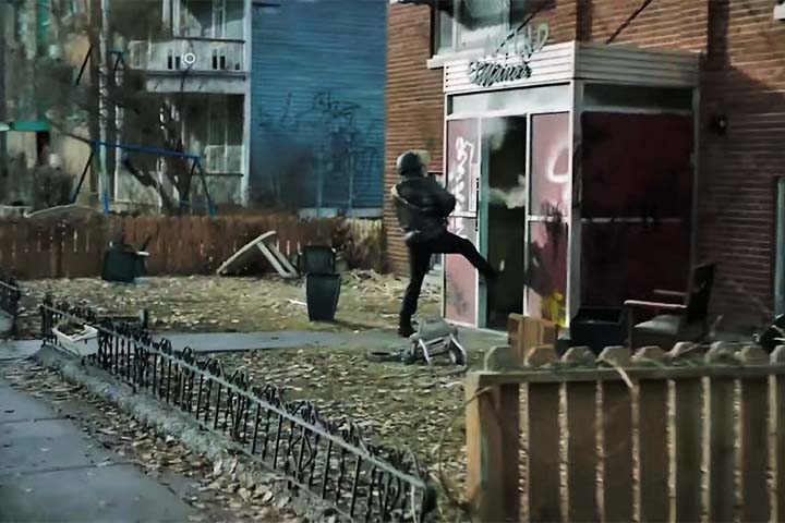 Ela transcende o gênero pós-apocalíptico ao oferecer uma visão humana e emocional sobre os laços que nos mantêm vivos - mesmo quando tudo parece perdido.