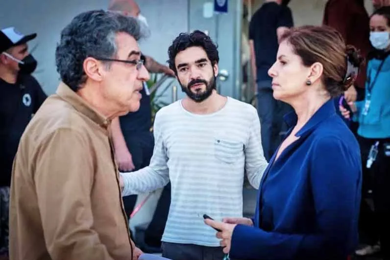 Em 2022, estreou na direção cinematográfica com o longa O Debate (foto), e agora prepara seu segundo trabalho como diretor de cinema: Cacilda, uma homenagem à lendária atriz Cacilda Becker.