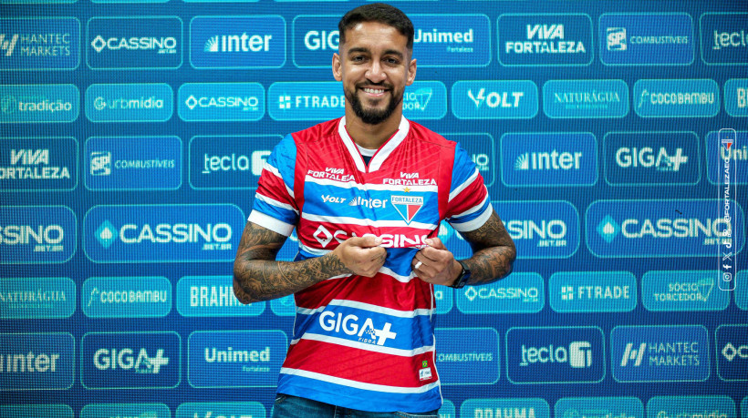 Volante Matheus Pereira lamenta gol sofrido pelo Fortaleza nos últimos minutos e define empate com o Corinthians como sensação de derrota na luta contra o rebaixamento