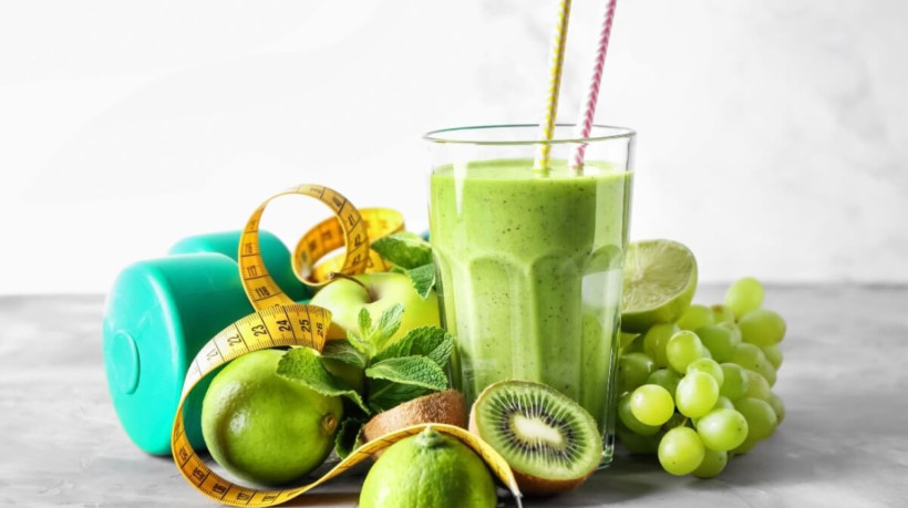 Suco verde (Imagem: Pixel-Shot | Shutterstock)