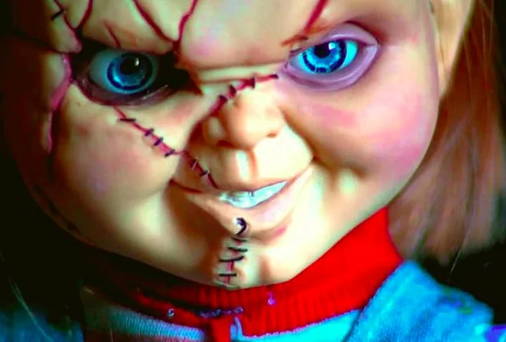 Chucky deixou um grande legado para o cinema de terror e até hoje serve de inspiração para novas franquias como M3GAN e Annabelle.