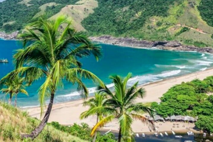 No início de 2025, Praia do Bonete, localizada em Ilhabela, foi considerada uma das mais belas e isoladas do Brasil pelo jornal britânico The Guardian.