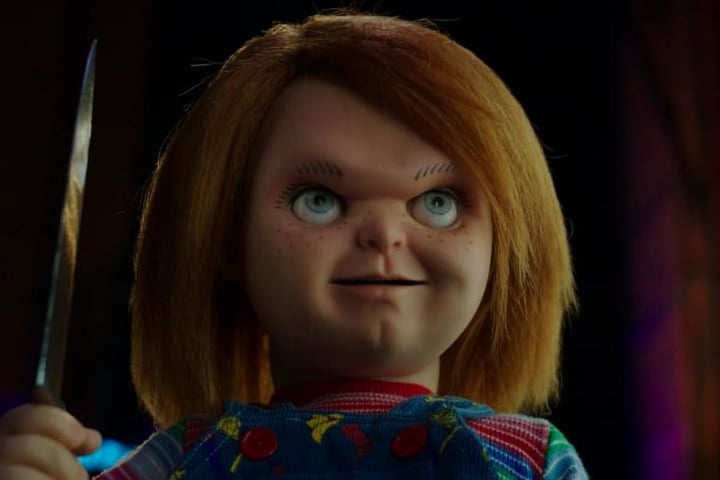 Em 2021, foi lançada a série Chucky, criada por Don Mancini. A história é uma continuação direta dos filmes clássicos (ignorando o reboot) e teve boa recepção dos fãs. A produção teve três temporadas.