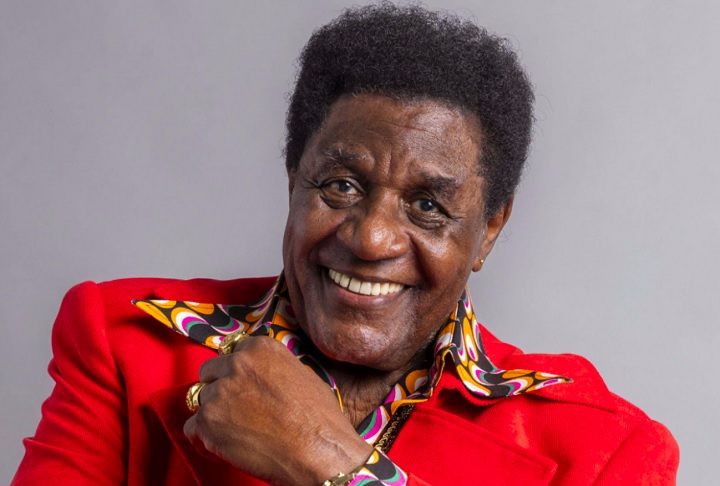 Com sua voz marcante, energia contagiante e seu pioneirismo musical, Tony Tornado é considerado até hoje uma lenda viva da música e da televisão brasileira!