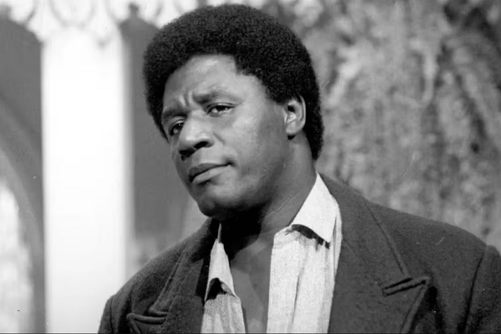 Na TV brasileira, Tony foi um dos primeiros a usar o cabelo black power, símbolo de orgulho e resistência negra.