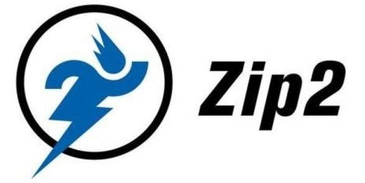 Depois de formado em Economia e Física, fundou na Califórnia a empresa Zip2 (também vendida subsequentemente), desenvolvedora de conteúdo para canais de notícias.