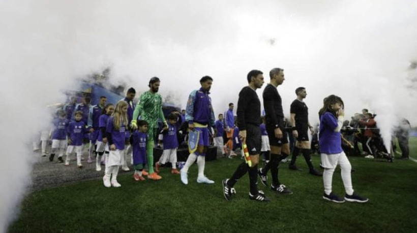 Goleiro vê questões internas da CBF atrapalhar a Seleção nas Eliminatórias, mas vê evolução com Carlo Ancelotti