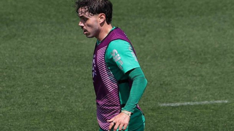 Meia acredita que o Verdão pode levar vantagem por estar no meio da temporada e revela cobrança e intensidade no elenco alviverde