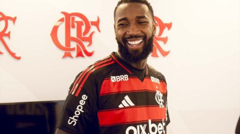 A participação do meia no Mundial de Clubes virou alvo de debate entre torcedores após o 