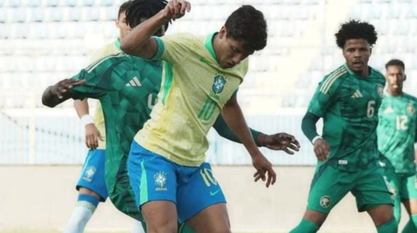 Em Data Fifa preparatória para Mundial em setembro, equipe empatou com Islândia e Arábia Saudita e goleou Coreia do Sul
