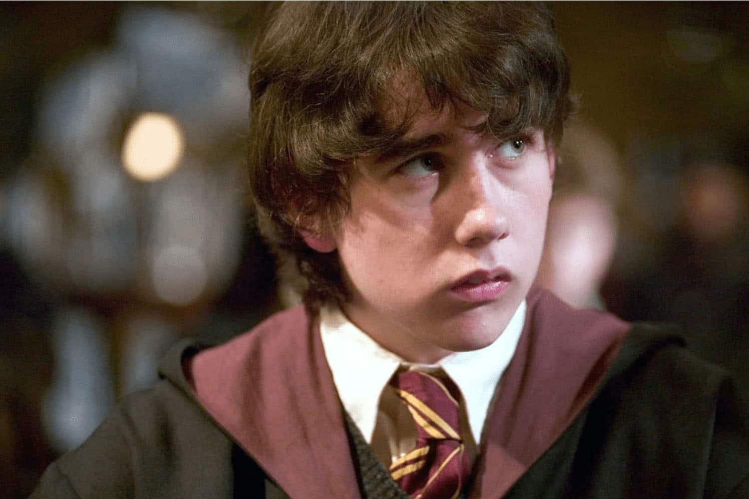 Neville Longbottom (Matthew Lewis) – Inicialmente desajeitado e inseguro, cresce ao longo da série. No final, torna-se um verdadeiro herói ao desafiar Voldemort e provar sua coragem.
