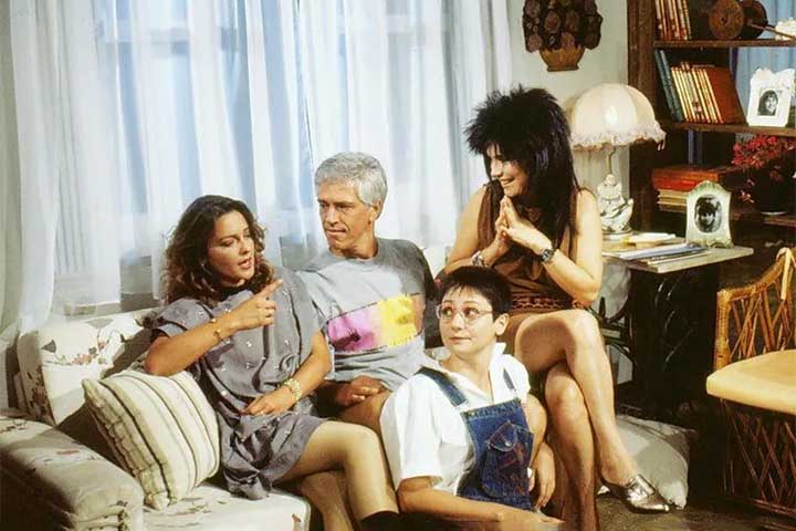 Nos anos 90, ela seguiu com papéis relevantes em novelas bem-sucedidas, a exemplo de Top Model, “Vamp”, “De Corpo e Alma” e “Por Amor”. 
