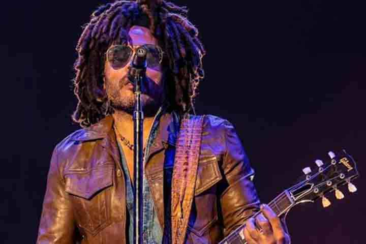 Adriana teve um relacionamento de dois anos com o cantor Lenny Kravitz. Eles chegaram a ficar noivos, mas a união foi desfeita em 2003.
