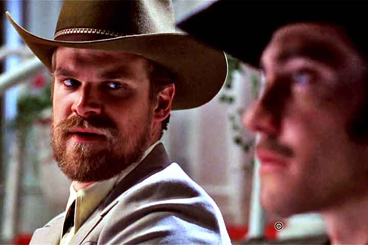 Outro trabalho relevante do ator nos seus anos iniciais de carreira no cinema foi em “O Segredo de Brokeback Mountain” (2005), de Ang Lee. 
