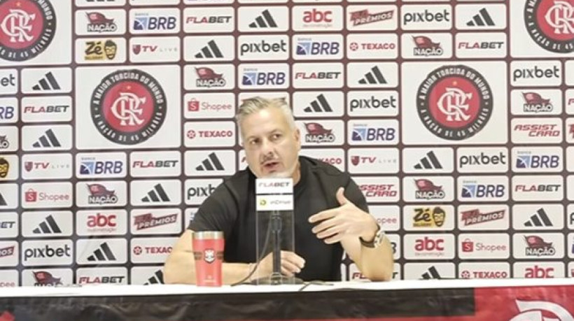 Delegação rubro-negra desembarcou nos Estados Unidos para disputar Mundial de Clubes, que pode ser a despedida do volante