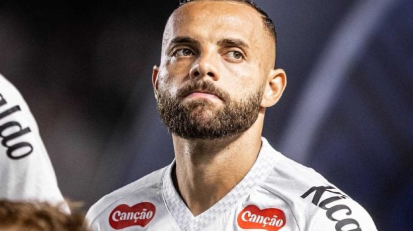 Jogadores concedem entrevista juntos ao apito final e comentam triunfo fora de casa, que tira o Peixe da zona do rebaixamento