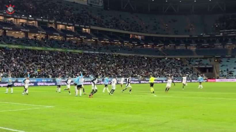 Breno Bidon marca golaço em empate do Corinthians com Grêmio; assista