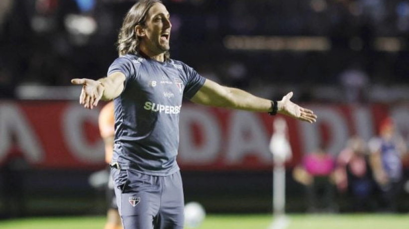 Na volta a beira do campo, argentino precisa melhorar indisciplina, enquanto Tricolor Paulista enfrentará o Vasco, no Morumbis