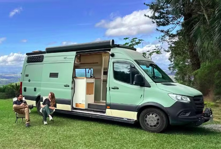 Ana e Glauber planejavam vivajar o mundo a bordo de um motorhome, mas a pandemia acabou adiando a aventura.