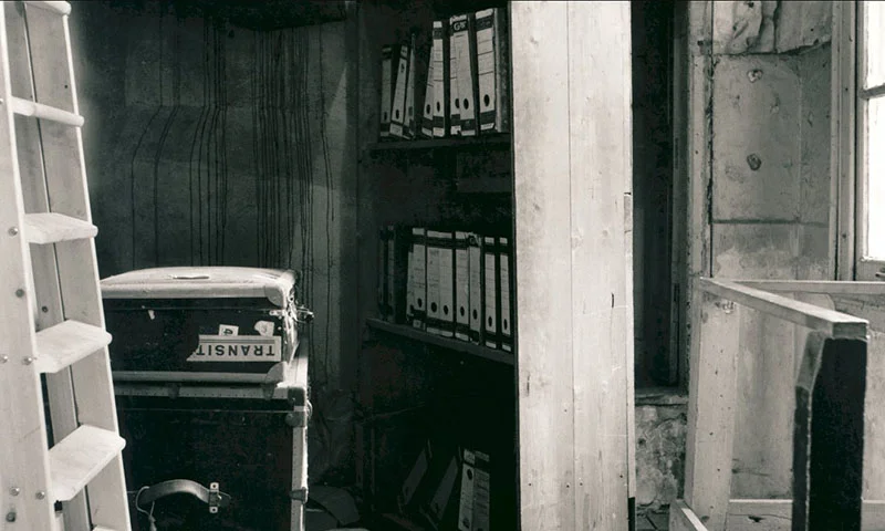 Esconderijos e passagens secretas fazem  lembrar enredos fictícios de livros ou filmes.  Entretanto, na vida real há exemplos históricos e inusitados espalhados pelo mundo. Alguns deles se tornaram pontos turísticos e até um local de aprendizado. O FLIPAR traz uma curiosa lista feita pelo site ‘Hypeness’ . 