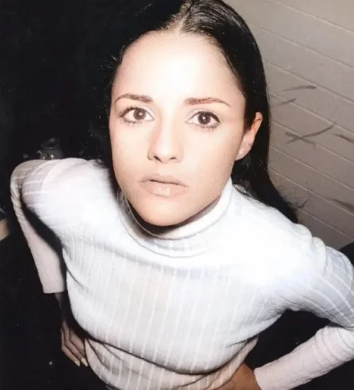 Seu talento rapidamente se destacou entre os demais atores, levando-a a participar de importantes produções ao longo das décadas de 1960 e 1970.