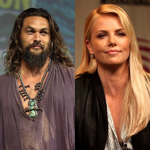 Charlize chegou a dizer que não conseguia tirar os olhos de Momoa! Que autoconfiança! Ele tinha uma camisa de renda aberta que flutuava ao seu redor, seu cabelo, seu corpo, disse Charlize, em entrevista ao site ES Euro.
