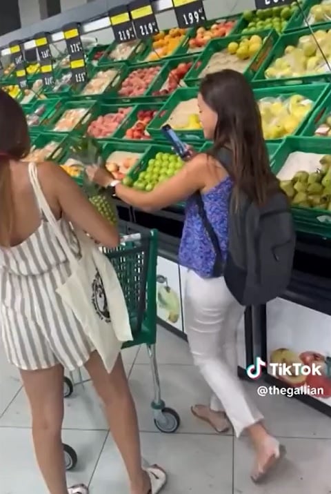 Fernanda Vannini, psicóloga brasileira que vive na Espanha há 11 anos, disse que o fenômeno é uma tentativa de resgatar um jeito mais tradicional de paquerar.