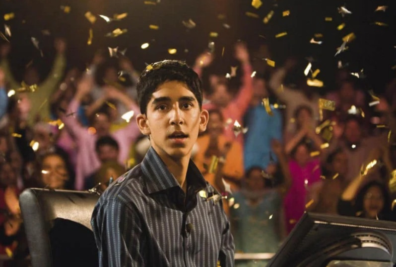 Quem Quer Ser um Milionário? (2009)
Dirigido por Danny Boyle, estrelado por Dev Patel, Freida Pinto e Anil Kapoor.
Um jovem de Mumbai participa de um programa de TV e, ao responder perguntas, relembra eventos marcantes de sua vida difícil. 
