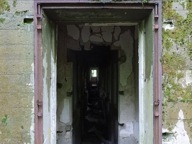 O desejo da Polônia era que o local se tornasse ponto turístico, mas o território foi concedido para uma empresa privada. Assim, a Toca do Lobo se transformou em um local onde atualmente se pode ter aulas de cerâmica e praticar paintball