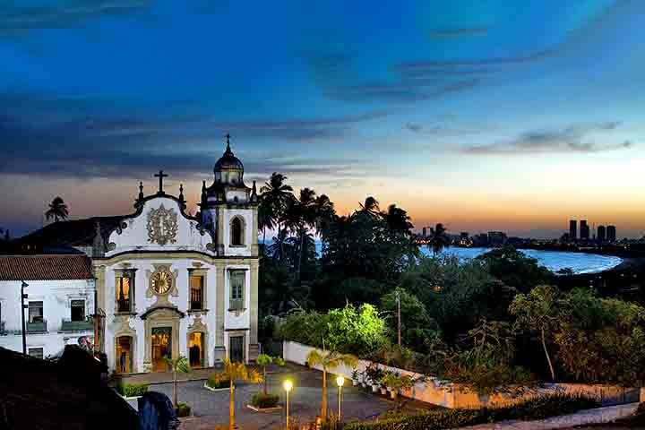 Tombada como Patrimônio Histórico, é parada obrigatória para quem deseja vivenciar a espiritualidade e a arte sacra da região.