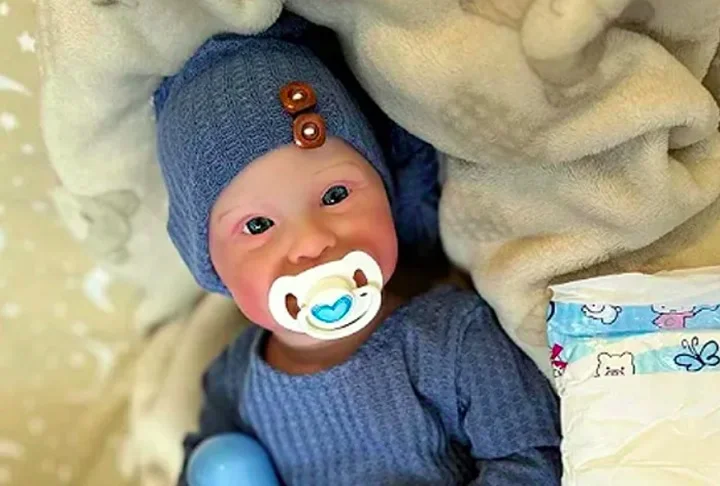 Dessa vez, um padre que tem mais de 6 milhões de seguidores nas redes sociais fez um desabafo sobre mulheres que tratam bonecas reborn como filhos de verdade.