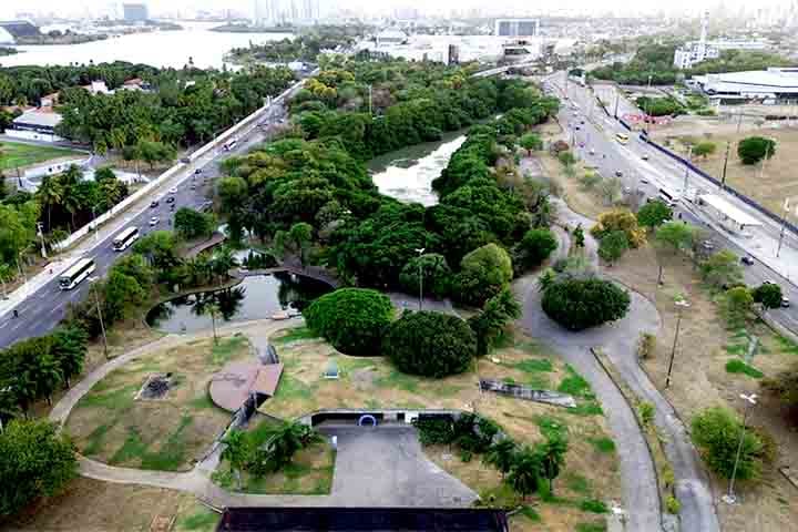 É um programa ideal para famílias com crianças e para quem busca um turismo diferente, que combina lazer com conhecimento.