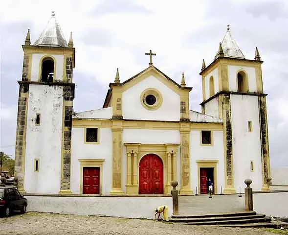 Situada no ponto mais alto de Olinda, a Catedral da Sé oferece uma das vistas mais espetaculares da cidade e do litoral pernambucano.
