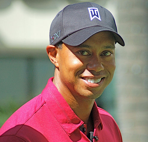 O jogador americano Tiger Woods,  campeão mundial de golfe, fez hipnoterapia para aperfeiçoar a capacidade de manter o foco e a concentração no esporte. 